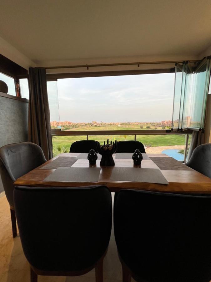 Superbe Appartement, Vue Sur Golf, Piscine Et Atlas Marrakesh Bagian luar foto